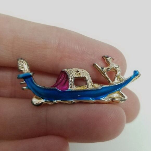 Vintage Man Pushing a River Boat with Stick Enamel Brooch, Blue Gondola, Estate - Picture 1 of 6